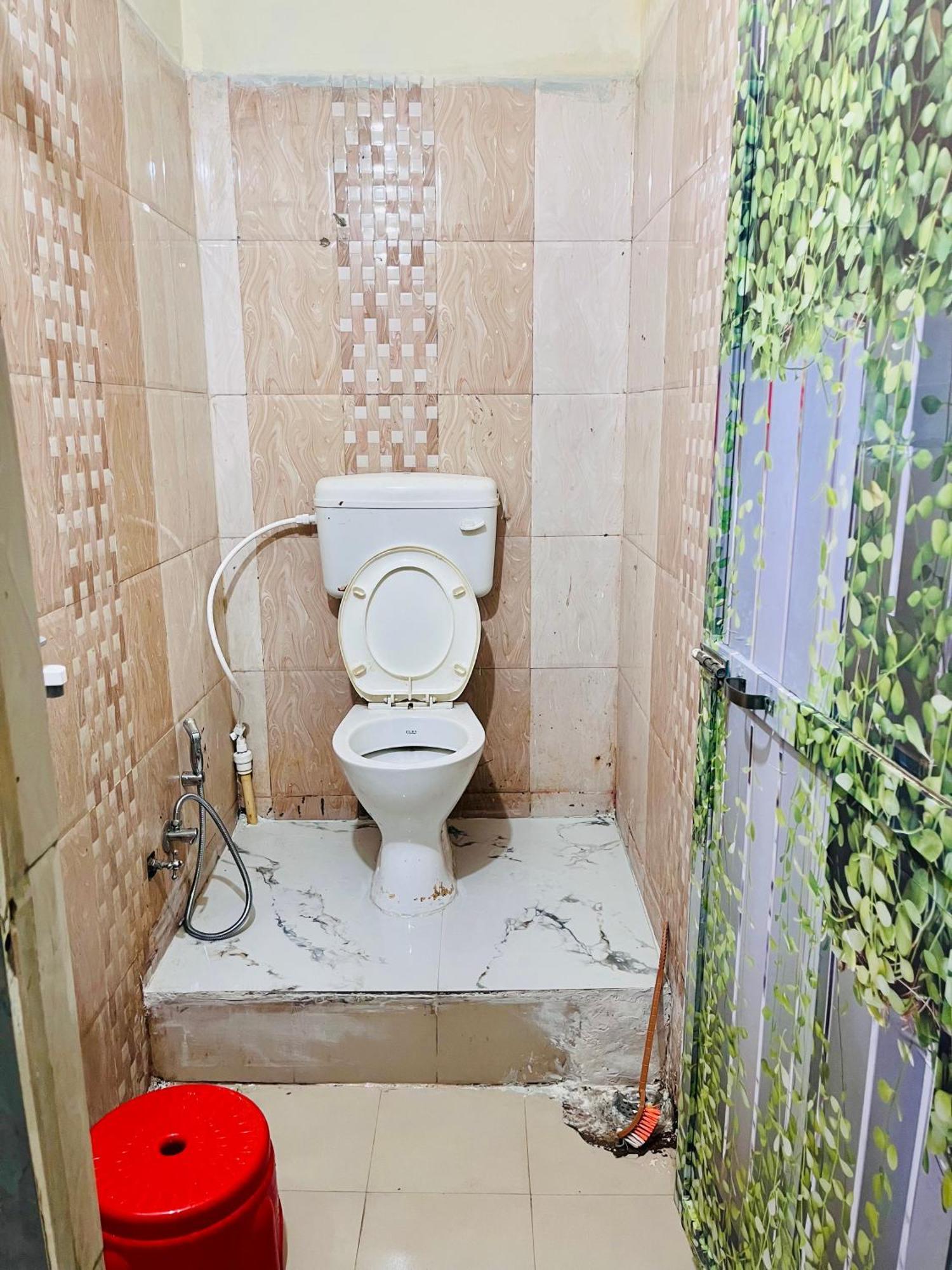 Rai Guest House Удджайн Экстерьер фото