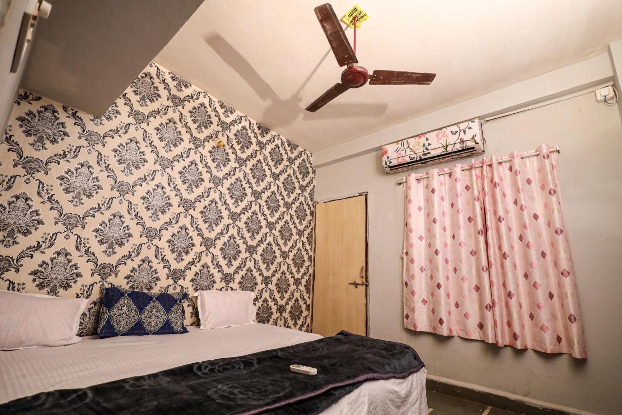 Rai Guest House Удджайн Экстерьер фото